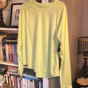 Women’s workout top